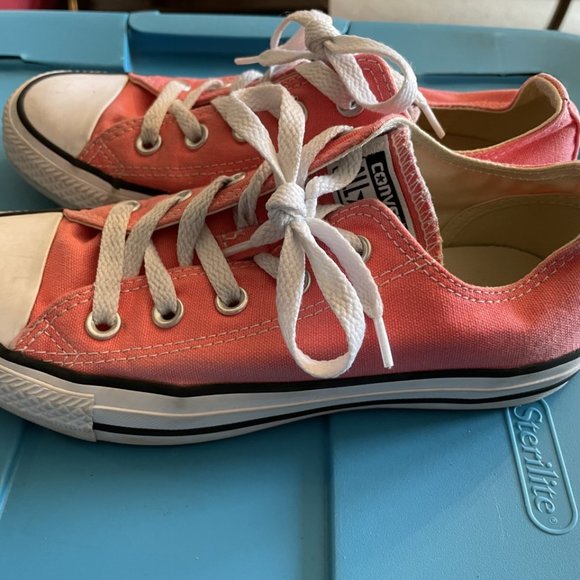Converse All Star Coral Low Top Canvas Sneakers Shoes Size 6 EUC - Picture 2 of 4